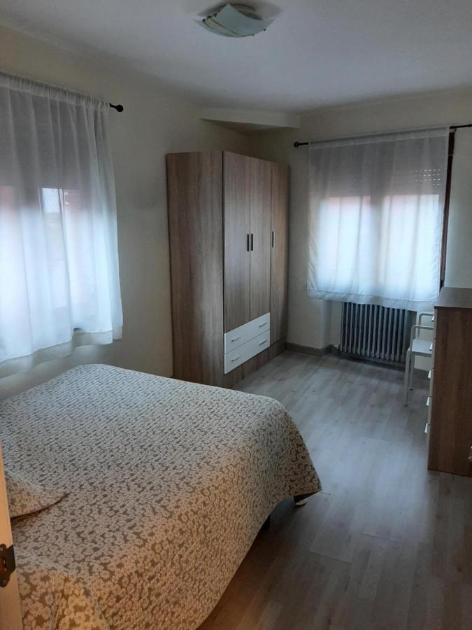 Piso Con Terraza En Felechosa Lejlighed Eksteriør billede