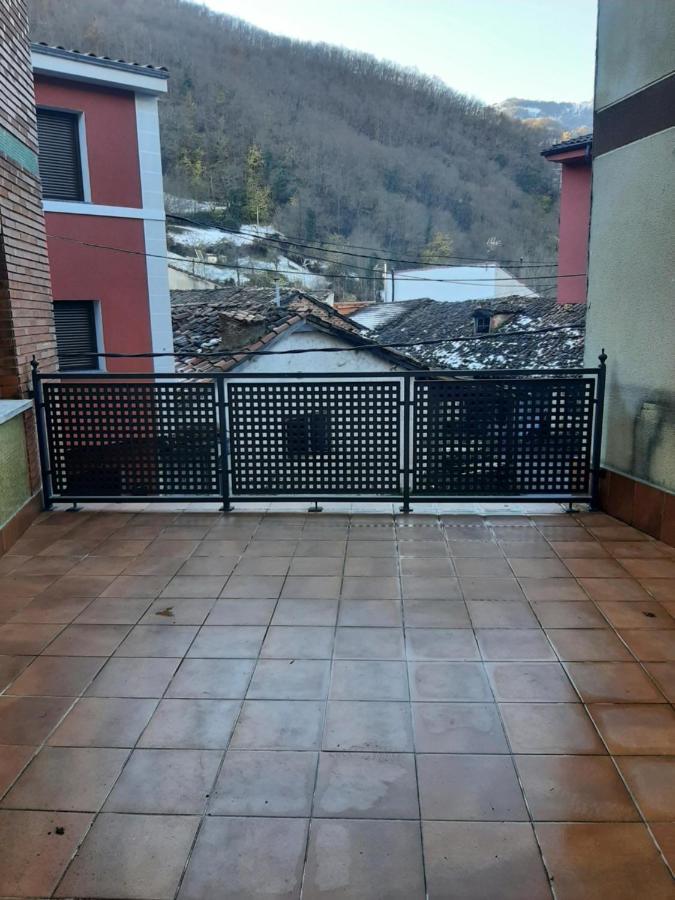 Piso Con Terraza En Felechosa Lejlighed Eksteriør billede